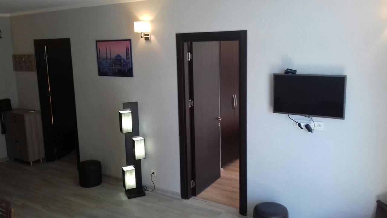 Viva Blue Batumi Aparthotel Exterior photo